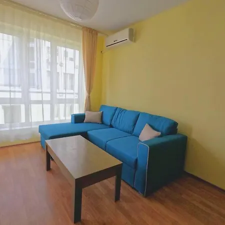 Apartment Darelina In The Center Of