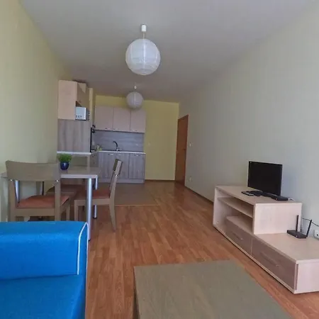 Darelina In The Center Of Apartment Sofia